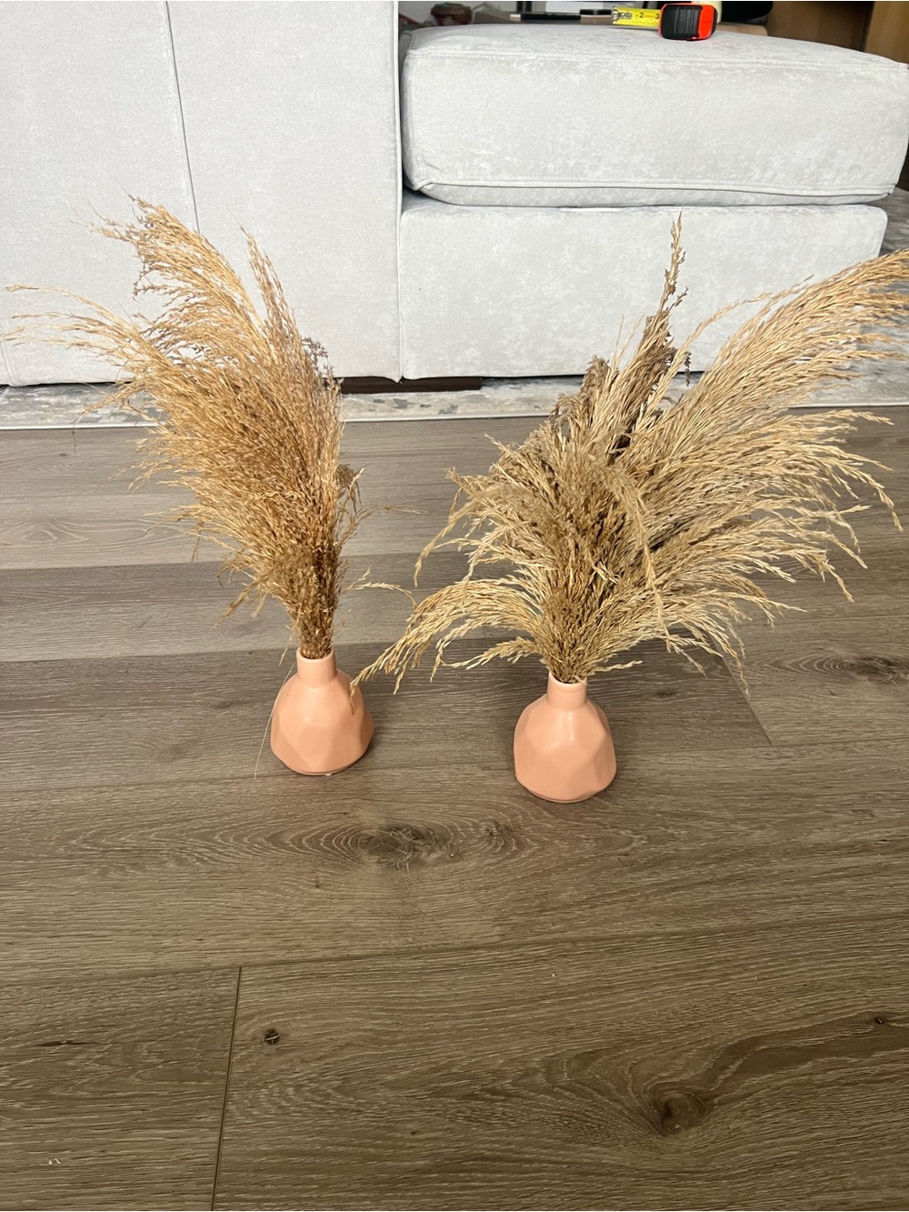 Set of 2 Small Pink Ceramic Bud Vases with Fluffy Dried Pampas Decorative NWT